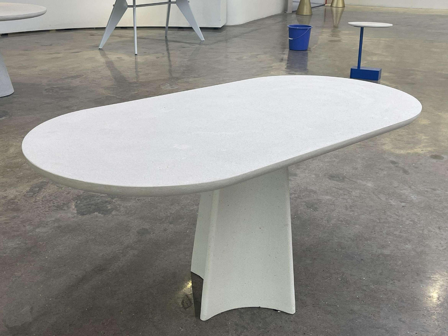 UHPC Emma Dinner Table Oval Top Carambola Base